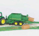 U02017 Prasa kostkująca John Deere z belami 1:16 Bruder